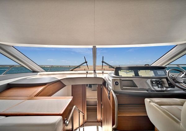 Princess F55 Flybridge image