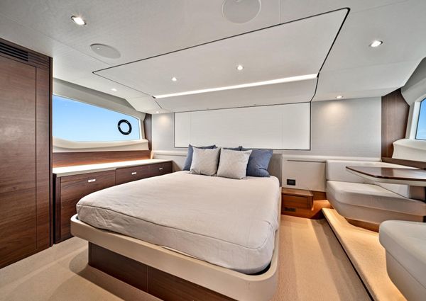 Princess F55 Flybridge image