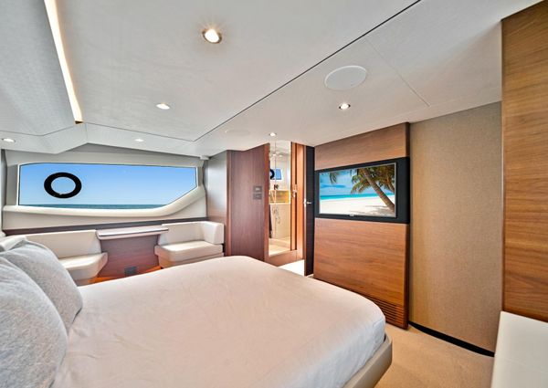 Princess F55 Flybridge image