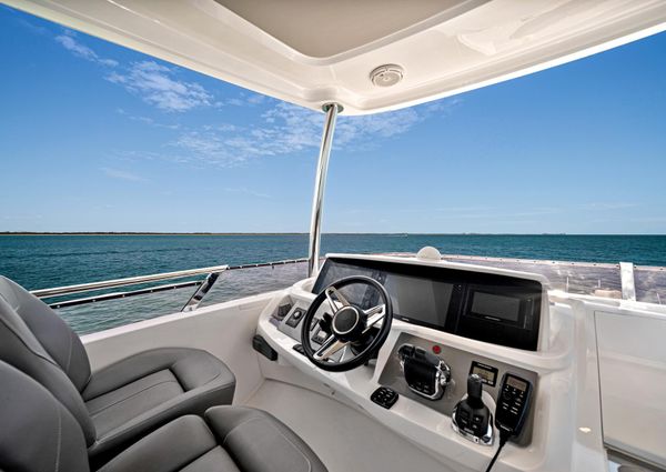 Princess F55 Flybridge image