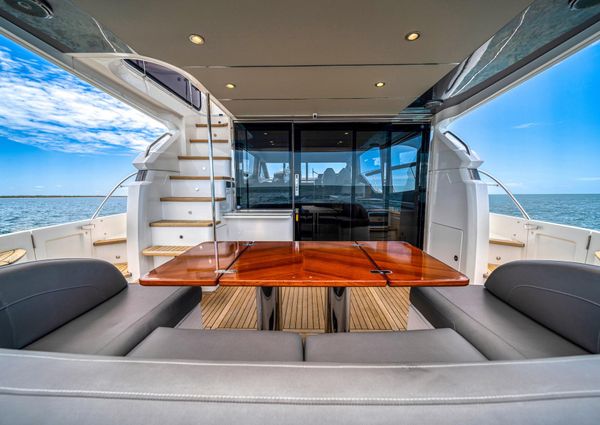 Princess F55 Flybridge image