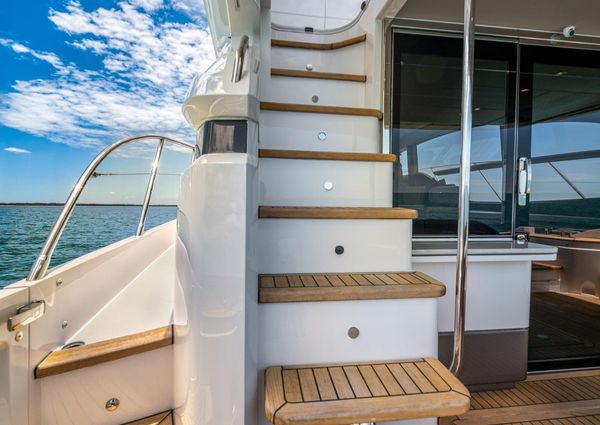 Princess F55 Flybridge image