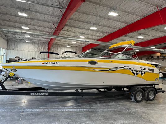 Crownline 270-BR - main image