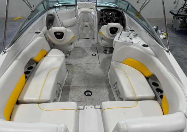 Crownline 270-BR image