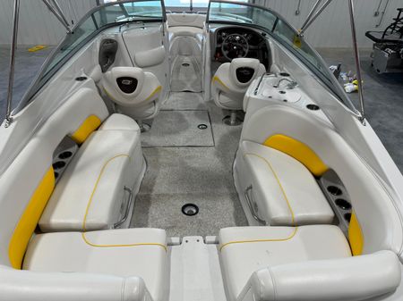 Crownline 270-BR image