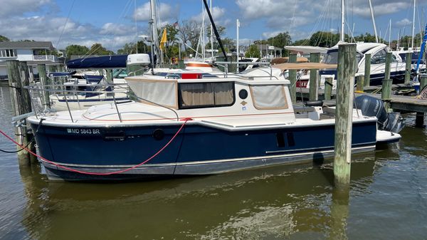 Ranger Tugs R27 