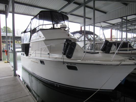 Carver AFT CABIN - main image