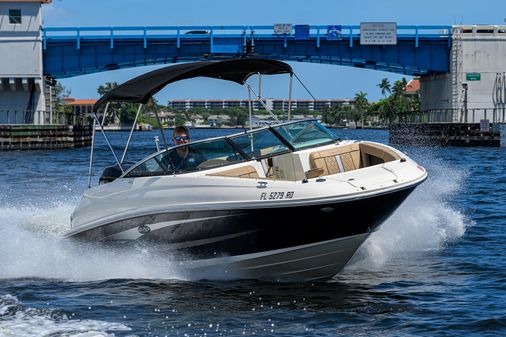 Sea Ray Sundeck 240 image