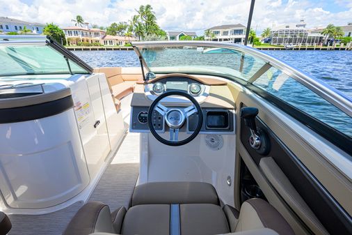 Sea Ray Sundeck 240 image