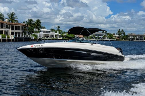 Sea Ray Sundeck 240 image