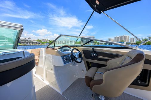 Sea Ray Sundeck 240 image