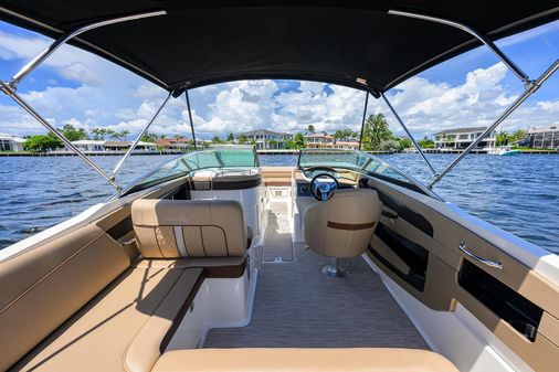 Sea Ray Sundeck 240 image