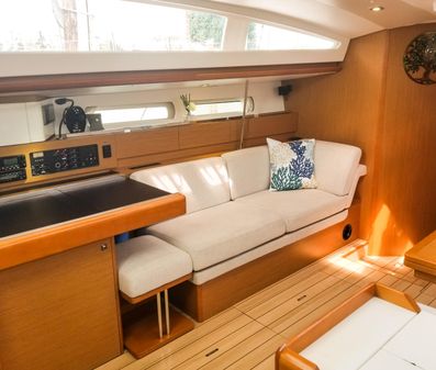 Jeanneau Sun Odyssey 44 DS image