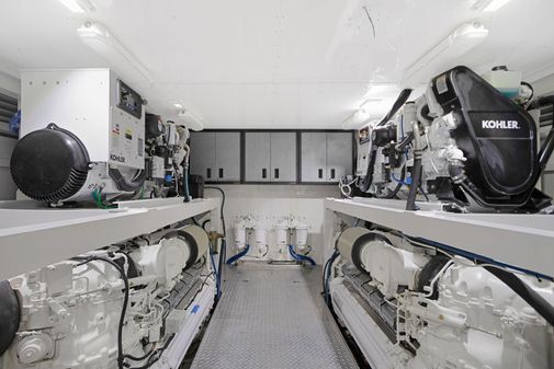 Ferretti Yachts 94 image