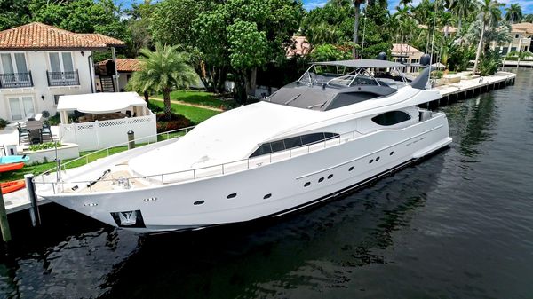 Ferretti Yachts 94
