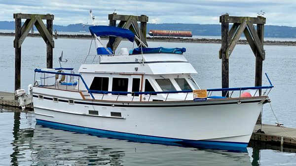 Ocean Yachts Aft Cabin 