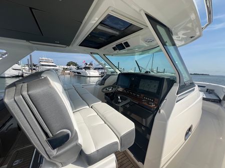 Tiara Yachts 43 LS image