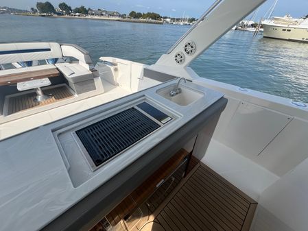 Tiara Yachts 43 LS image