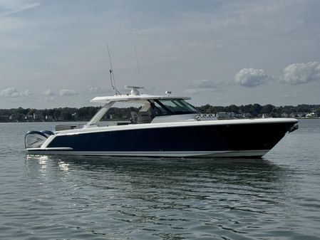 Tiara Yachts 43 LS image