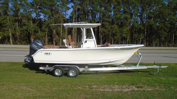 Sea Hunt 229 ULTRA 