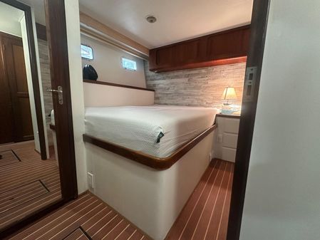 Hatteras COCKPIT-MOTORYACHT image