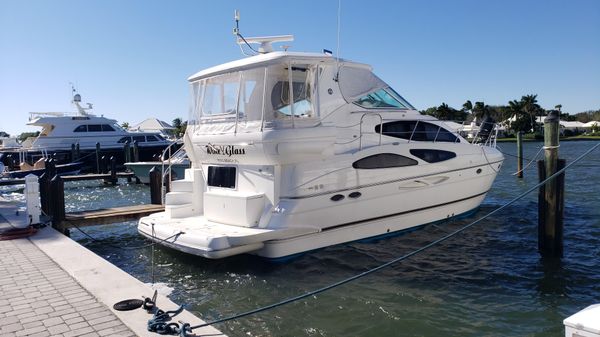 Cruisers Yachts 405 Express Motoryacht