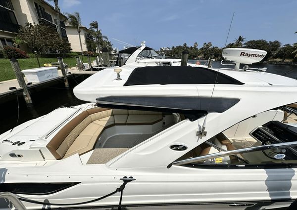 Sea Ray 350 SLX image