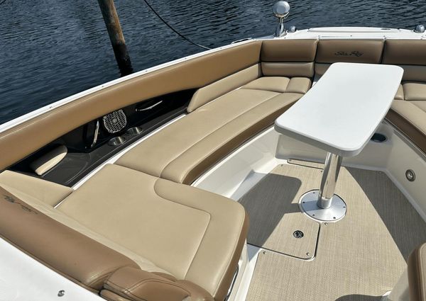 Sea Ray 350 SLX image