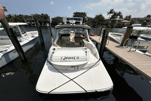 Sea Ray 350 SLX image