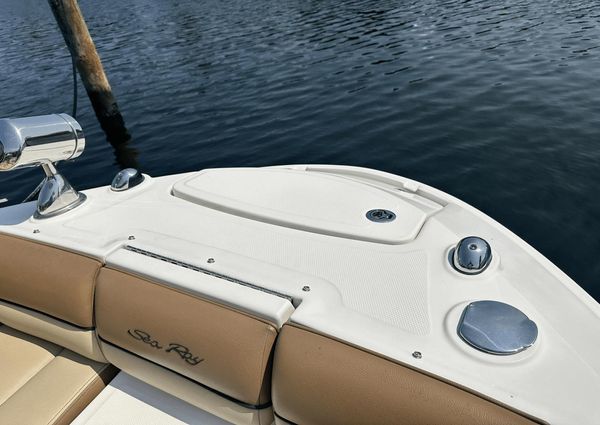 Sea Ray 350 SLX image