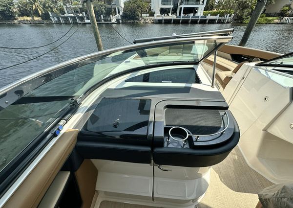 Sea Ray 350 SLX image