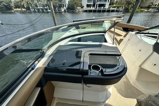 Sea Ray 350 SLX image