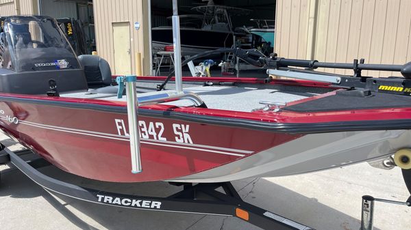 Tracker Pro 160