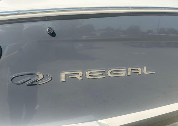 Regal 2800 image