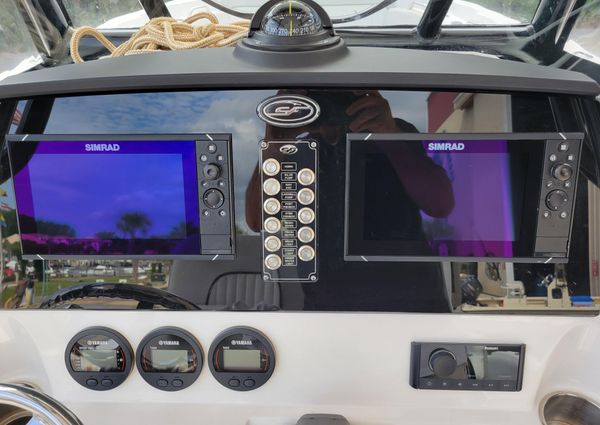 Sea Fox 268 Commander image