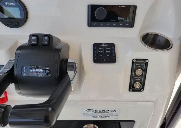 Sea Fox 268 Commander image