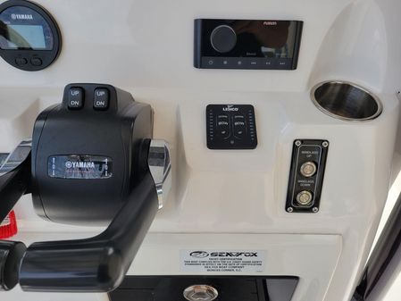 Sea Fox 268 Commander image