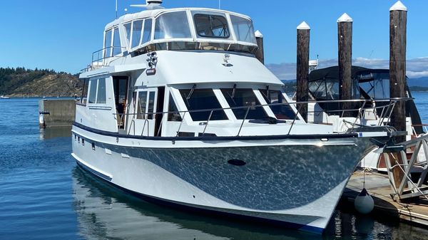 Ocean Alexander Custom Aft Deck Motoryacht 