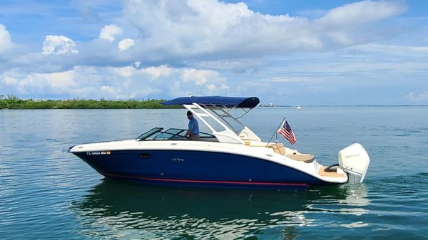 Sea Ray SDX 270 Outboard