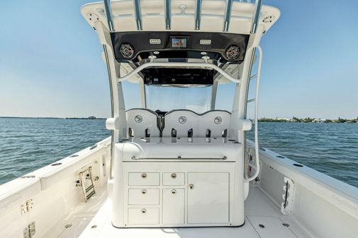 Edgewater 370 Center Console image