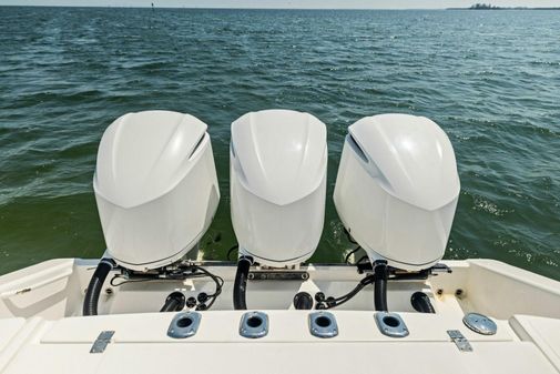 Edgewater 370 Center Console image