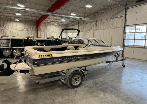 Bayliner 1950-CAPRI image