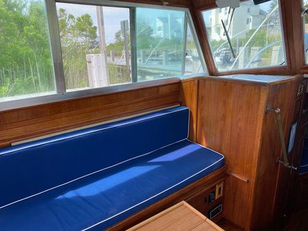 Cape Dory 28 Flybridge image