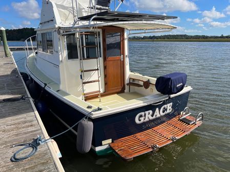 Cape Dory 28 Flybridge image