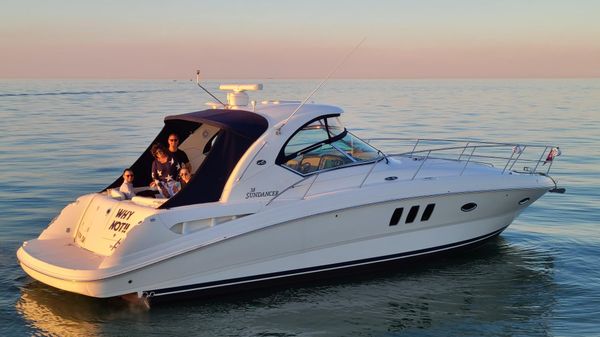 Sea Ray 380 Sundancer 