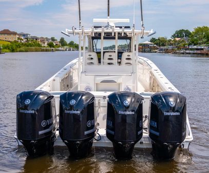 Everglades 435 Center Console image