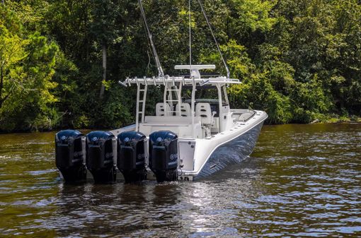 Everglades 435 Center Console image