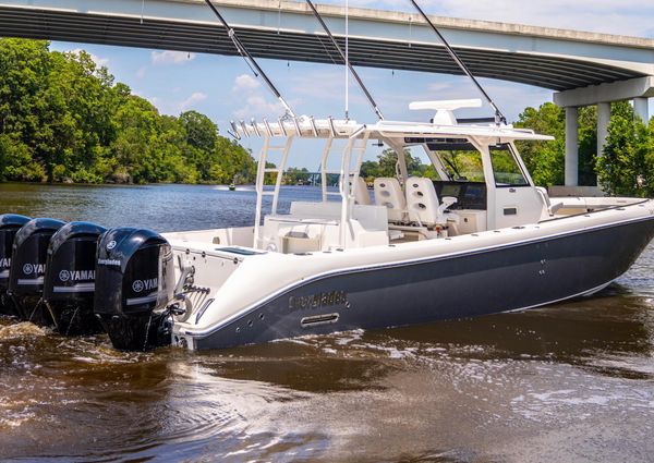 Everglades 435 Center Console image