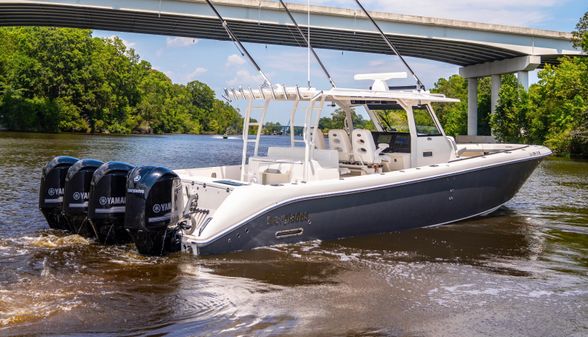 Everglades 435 Center Console image