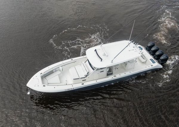 Everglades 435 Center Console image